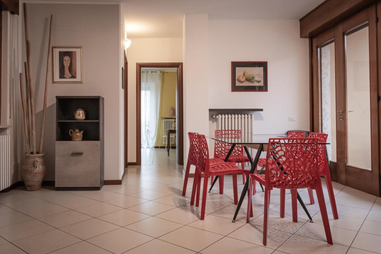 Appartamento Daisy Bardolino Bagian luar foto