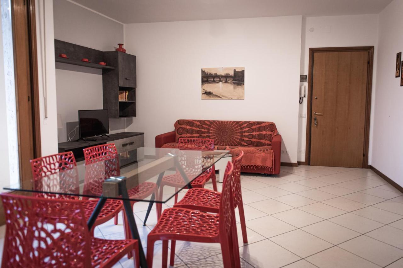 Appartamento Daisy Bardolino Bagian luar foto