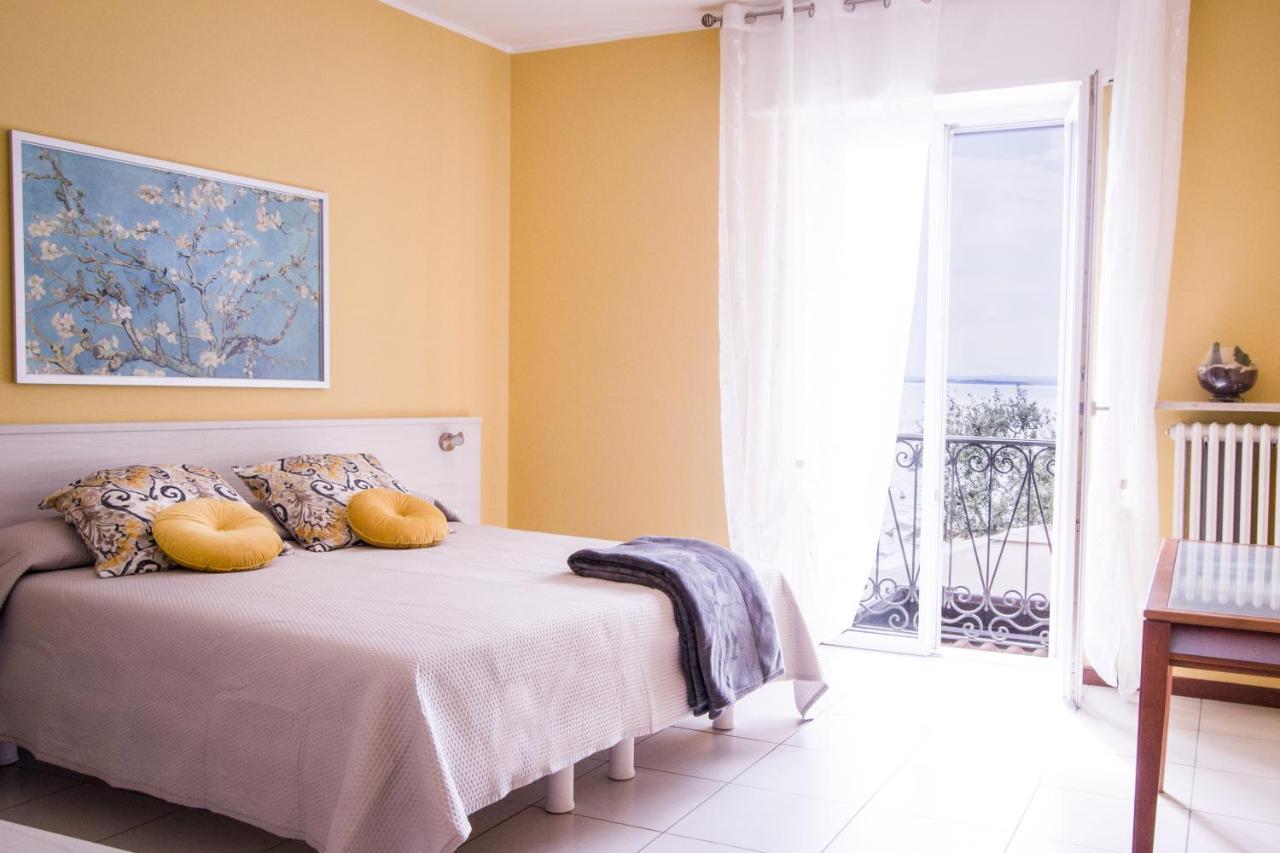 Appartamento Daisy Bardolino Bagian luar foto
